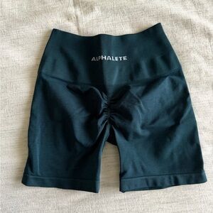 Alphalete Amplify 4.5” Short, Sz XS